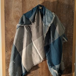 New Scarf Shawl Blue Tan